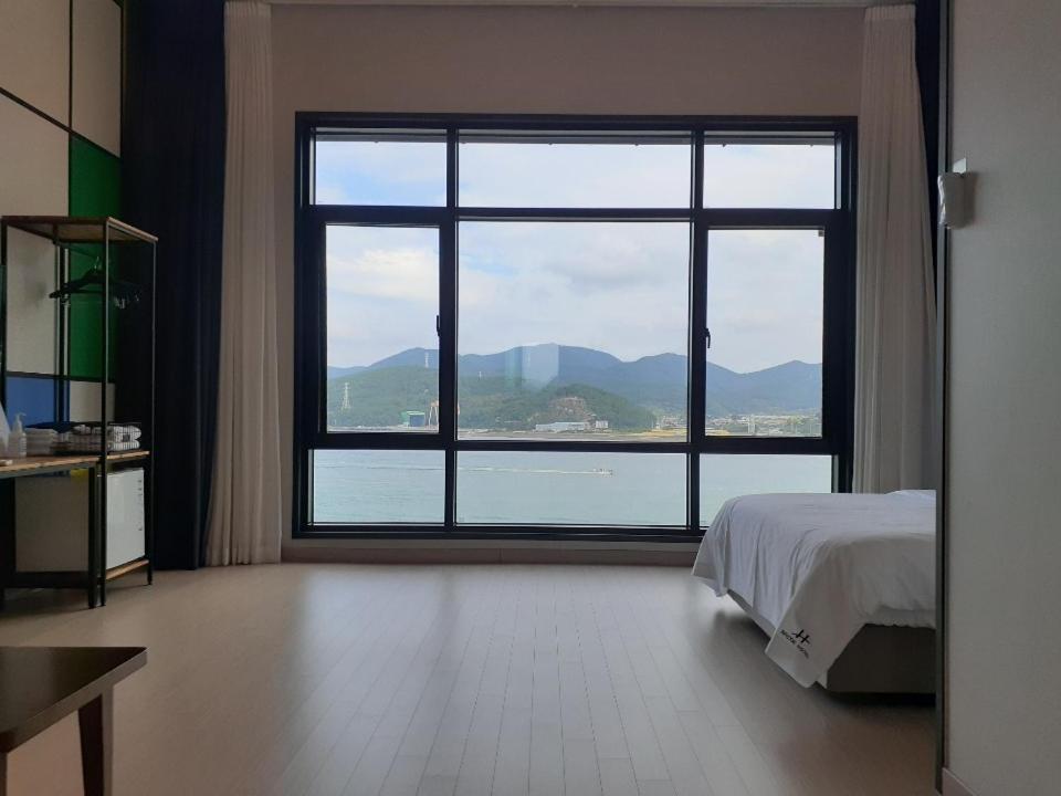 Tongyeong Bridge Hotel エクステリア 写真