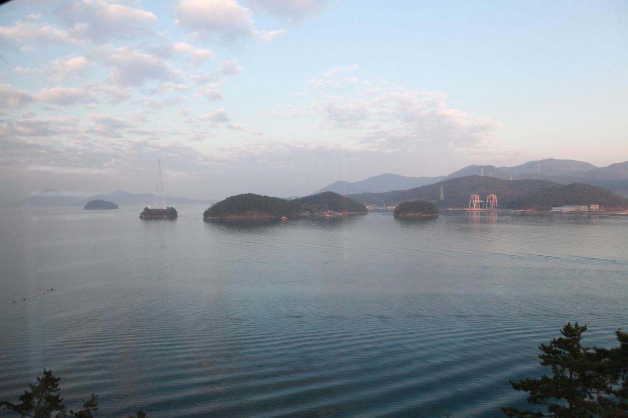 Tongyeong Bridge Hotel エクステリア 写真