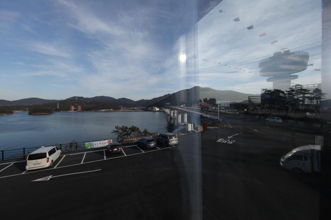 Tongyeong Bridge Hotel エクステリア 写真